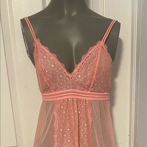 NWT LA VIE EN ROSE Lace Semi~Sheer NEGLIGEE Sz M